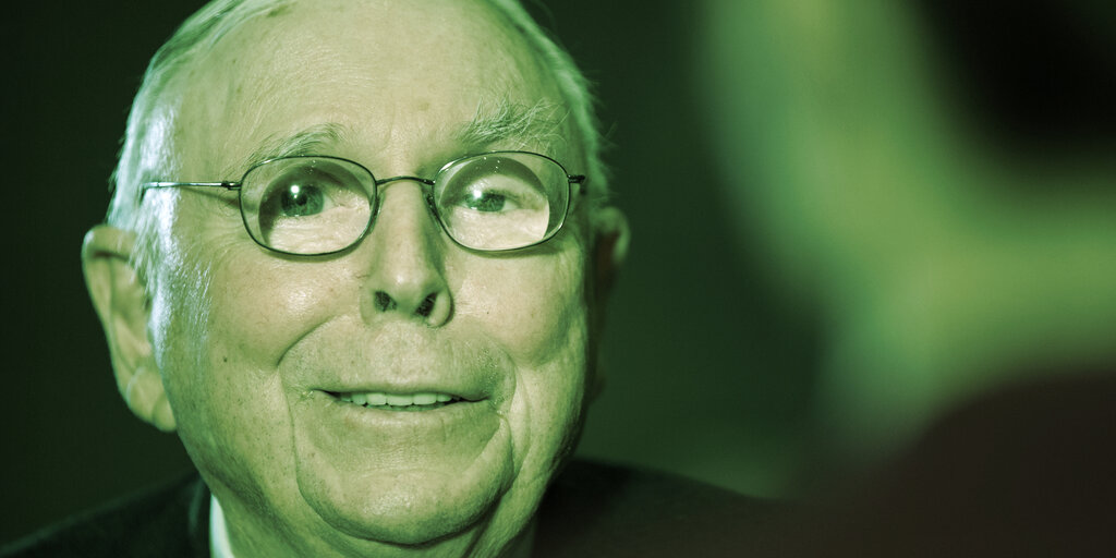 Warren Buffett’s Right-Hand Man: BTC’s Success is ‘Disgusting’