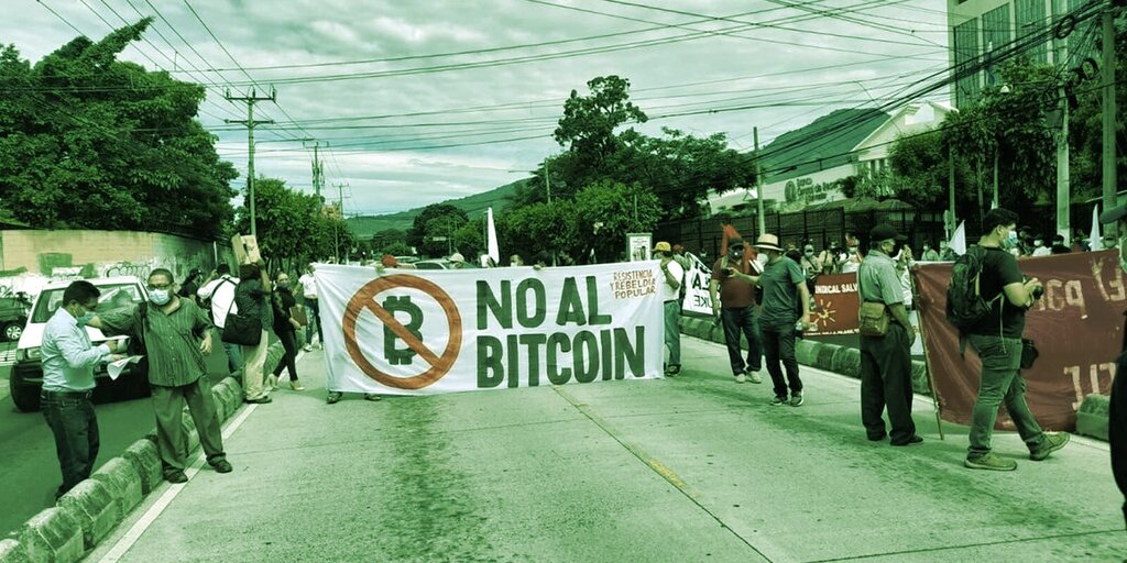 El Salvador BTC Law Has Citizens Protesting