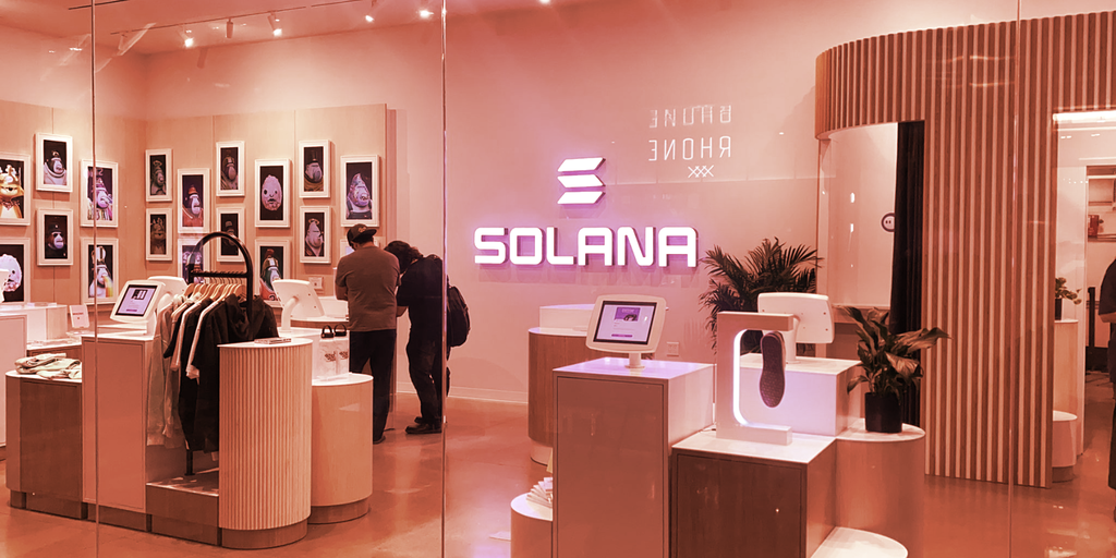 Executives from IBM/DIOR/CHANEL/LVMH at Solana Spaces 👀 : r/solana