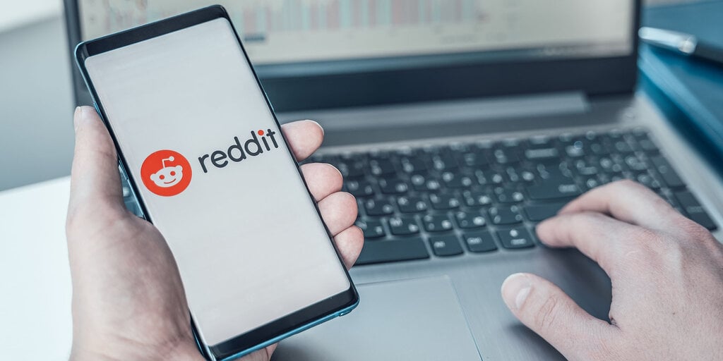 Reddit Data files to Go General public, Claims It Invested in Bitcoin and Ethereum