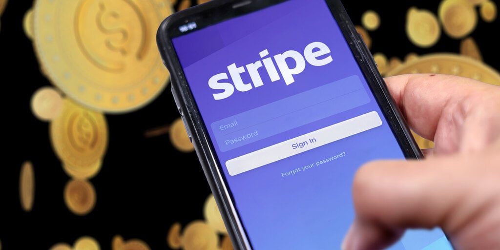 Funds Large Stripe Reenters Crypto With USDC on Ethereum and Solana