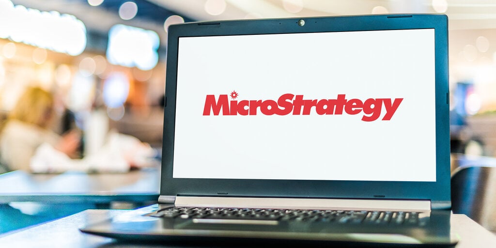 Time to Purchase? MicroStrategy Stock High quality Shrinks Instantly after Bitcoin Pullback