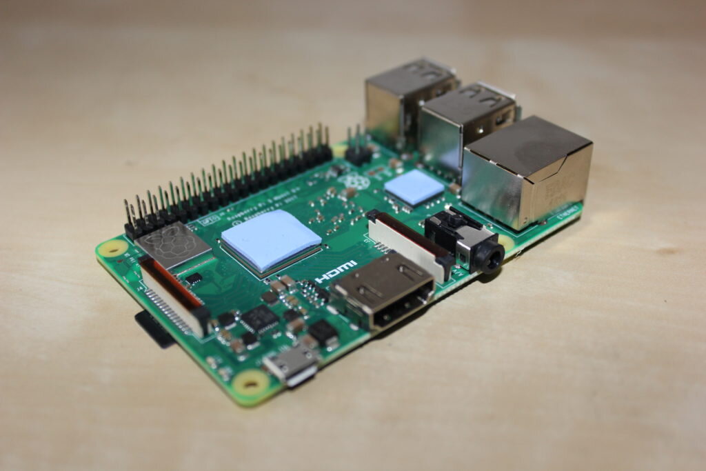 The Raspberry Pi is a suitable kit for a bitcoin hardware wallet