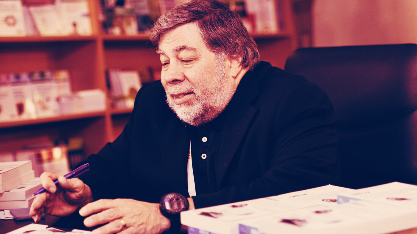 Rare Wozniak-Jobs blue box phone phreaking device could fetch $100,000