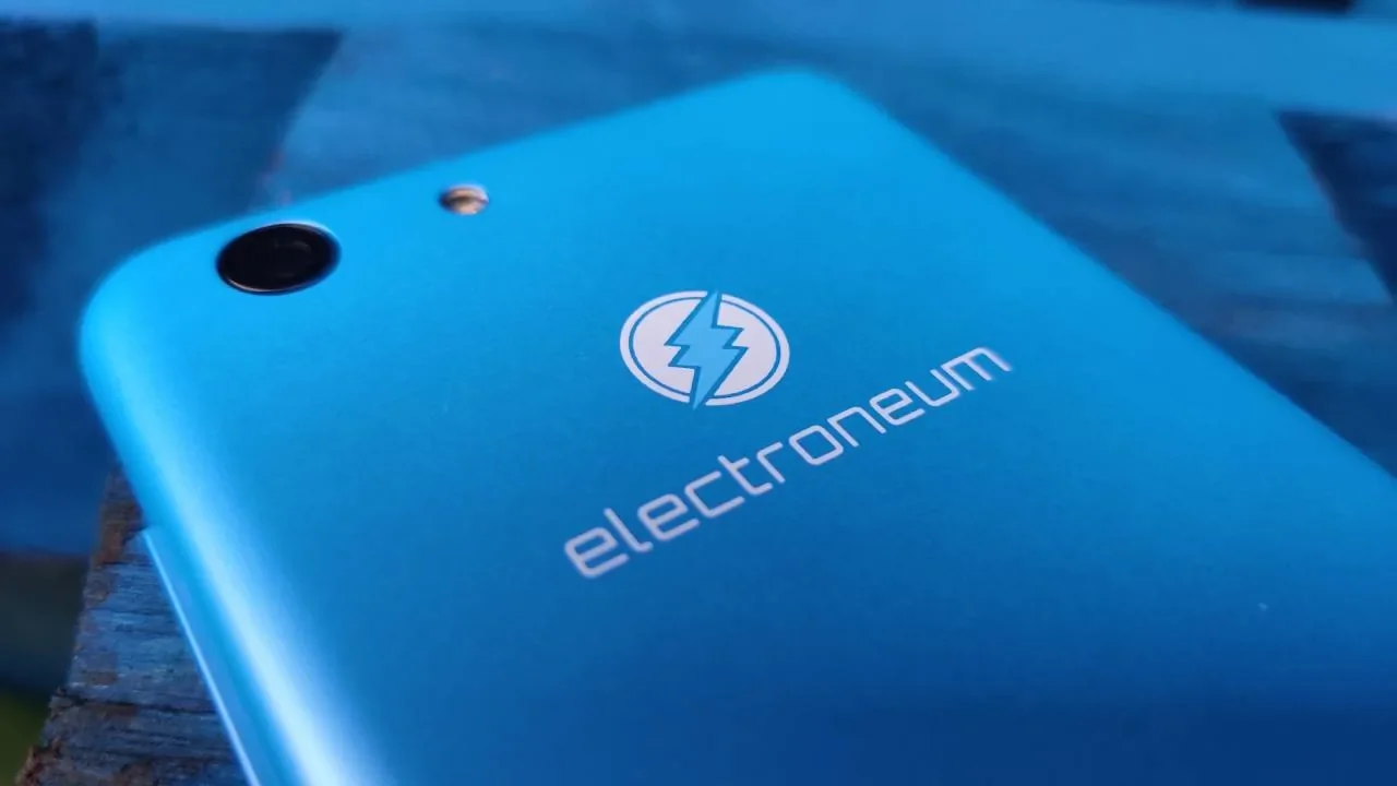 Electroneum M1 review - design and build