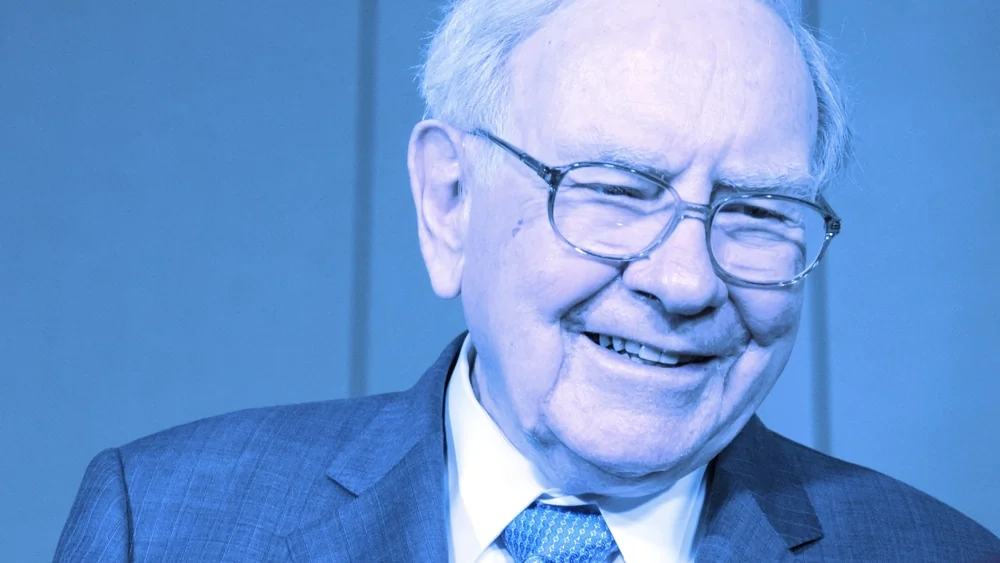 Warren Buffett decided not to keep his Bitcoin. Image: Shutterstock.