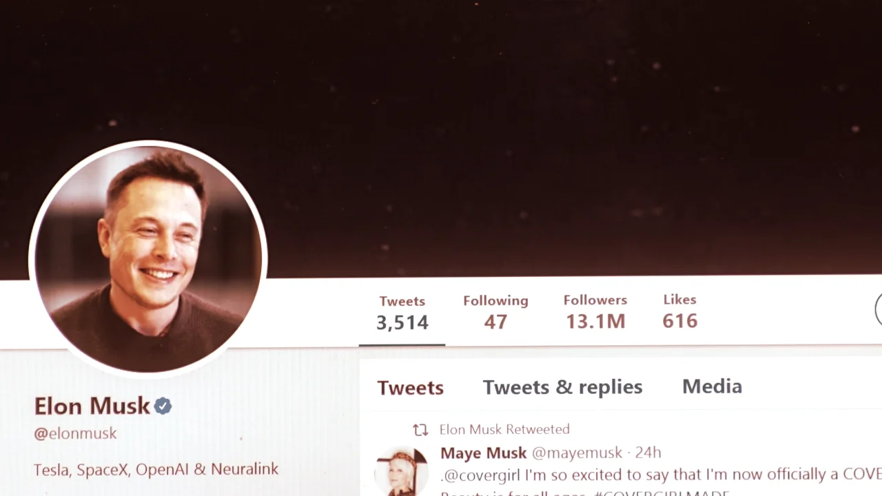 Elon Musk likes to tweet about Bitcoin. Image: Shutterstock