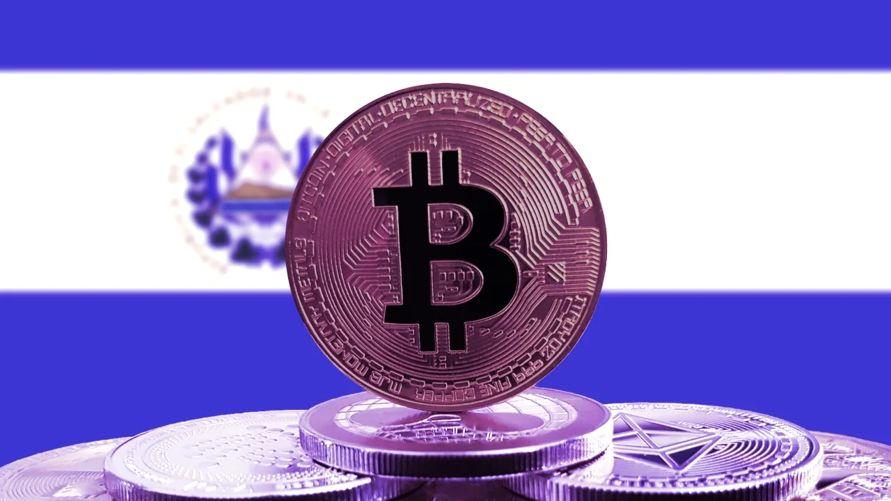 Bitcoin in El Salvador. Image: Shutterstock