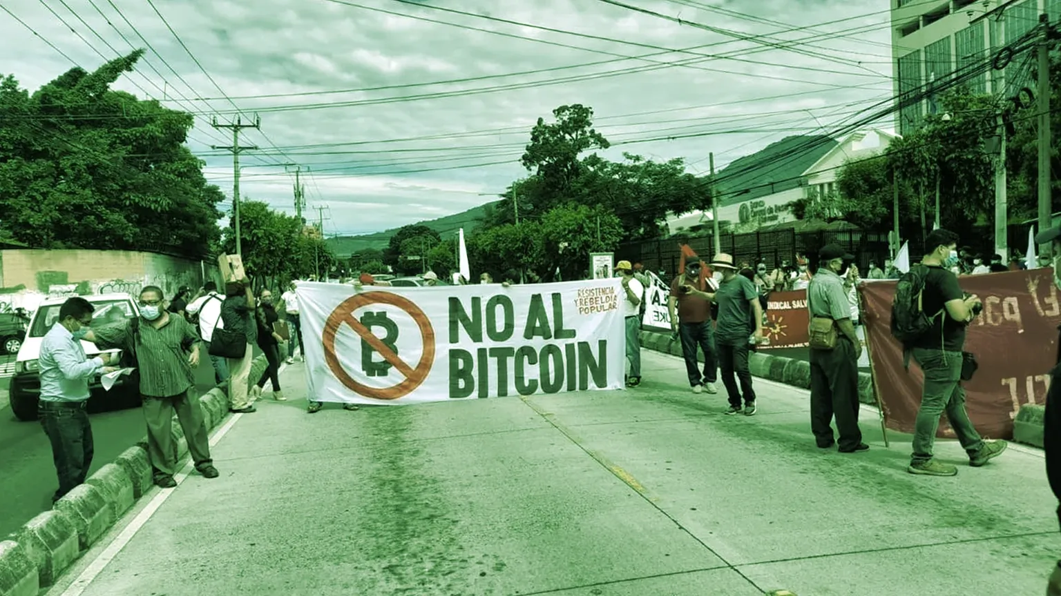Anti Bitcoin Protest. Imagen: Twitter
