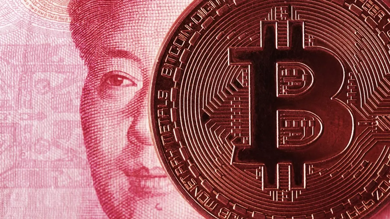 China's digital yuan and Bitcoin. Image: Shutterstock