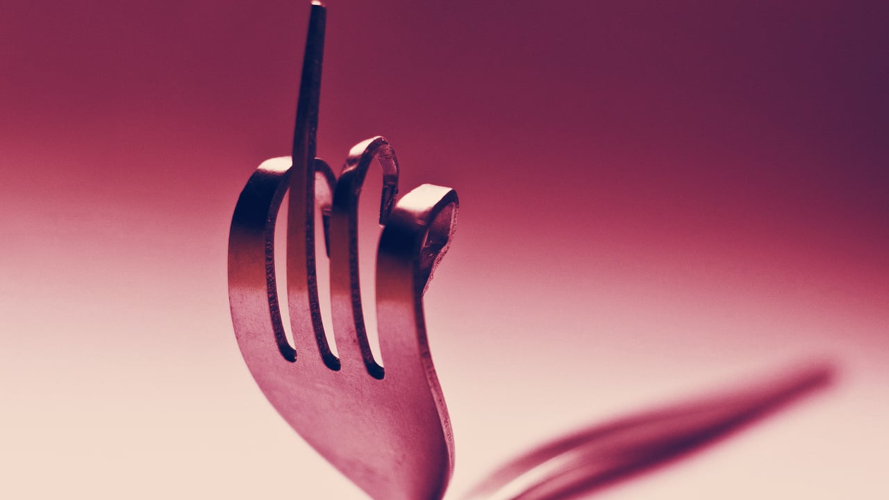 Swerve Forks From 'Unfair' DeFi Exchange Curve - Decrypt