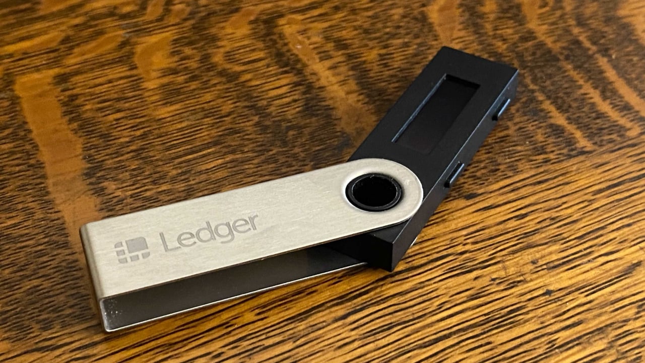 Ledger Nano S Review (2021): Still The Best Hardware Wallet? - Decrypt
