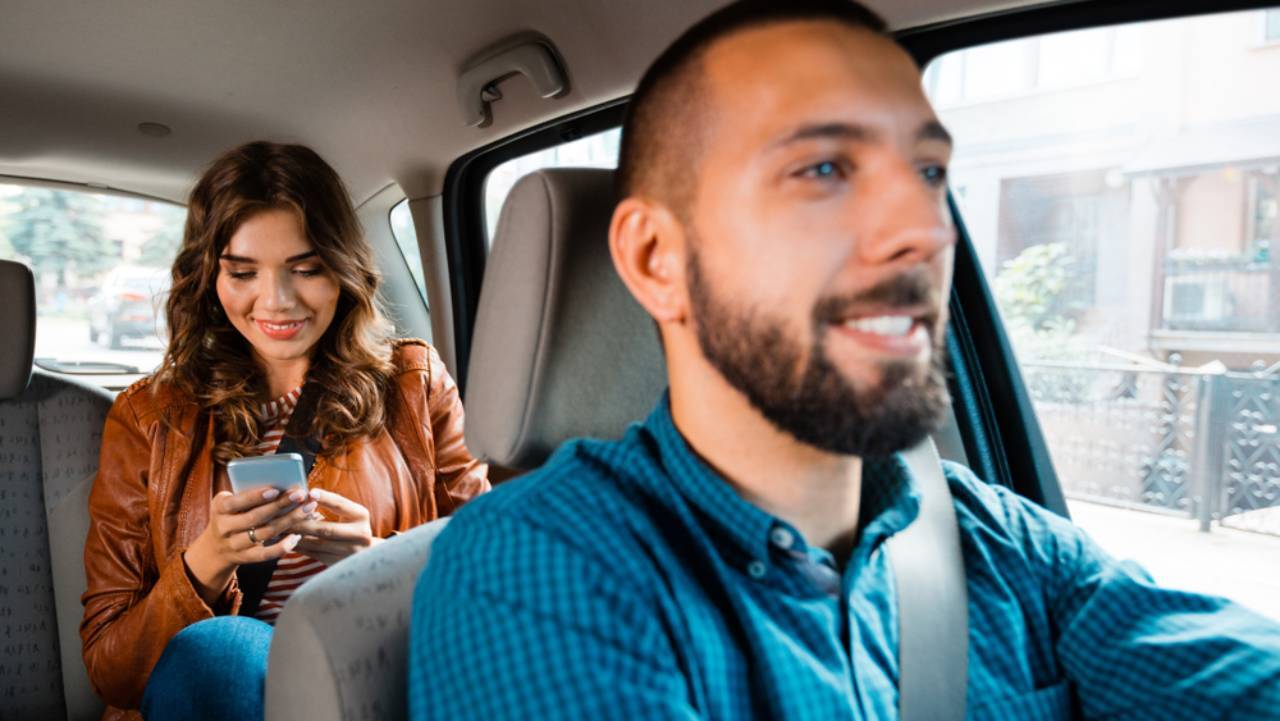 Decentralized ride-sharing apps are springing up to tackle Uber and Lyft (Image: Shutterstock)