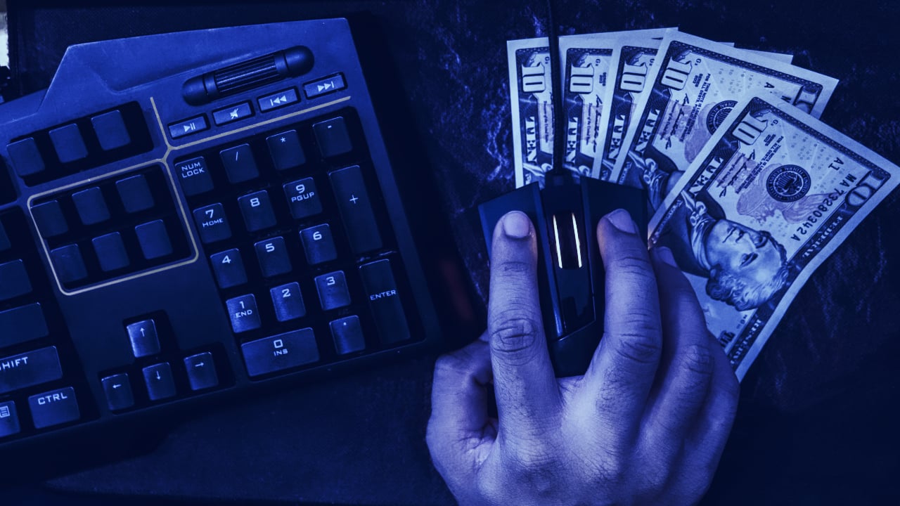 Redditor Makes Over $24k in Bitcoin by Trolling r/CryptoCurrency - Decrypt