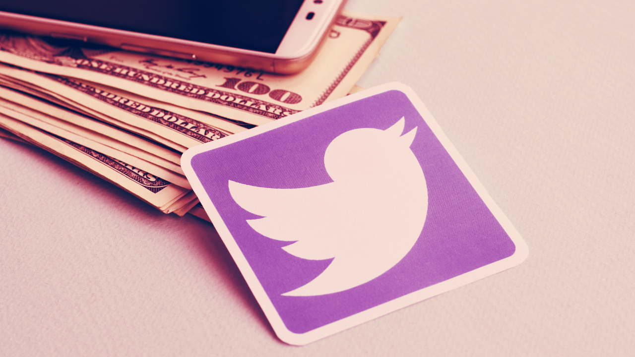 Zilliqa activity, price surges after paying users to tweet about it -  Decrypt