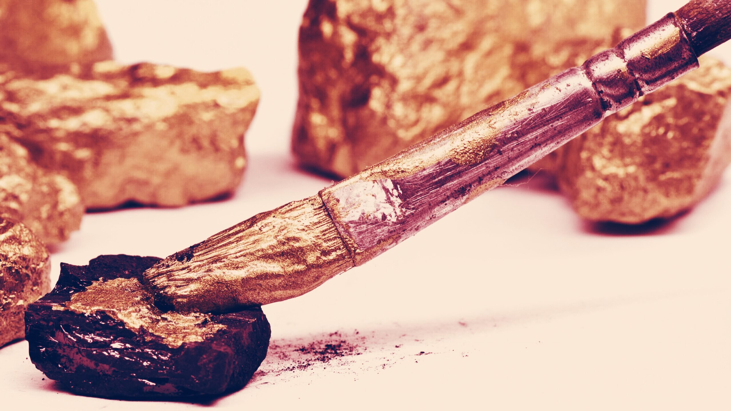 Chinese firm dumps 83 tonnes of fake gold on the market - Decrypt