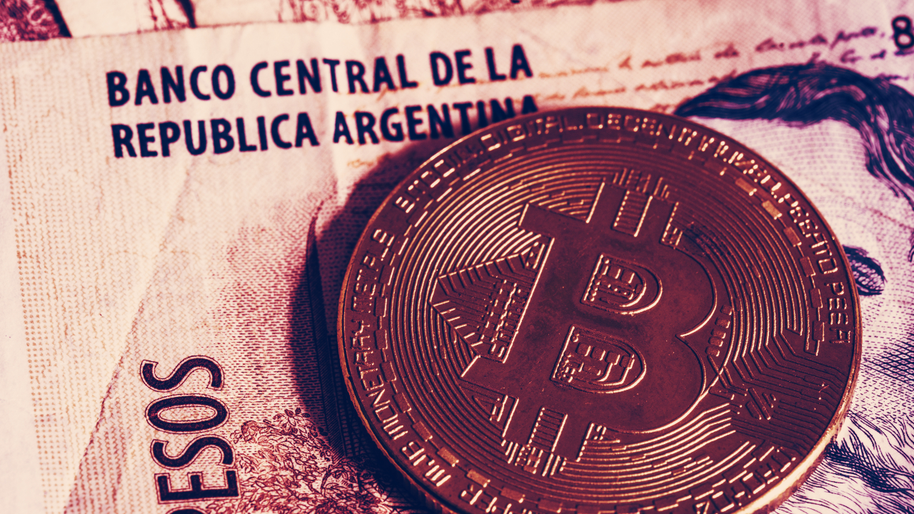 Argentina sets new Bitcoin trading record as economy worsens - Decrypt