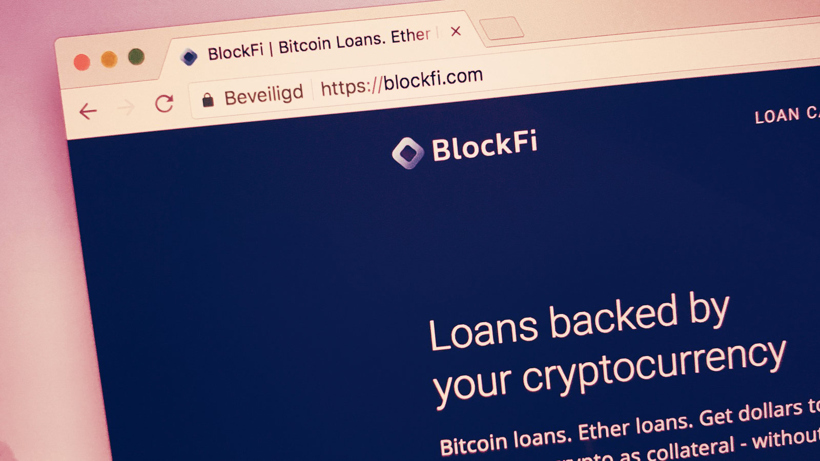 BlockFi Mulls Bankruptcy Filing and Layoffs in Wake of FTX Collapse, Met With Binance