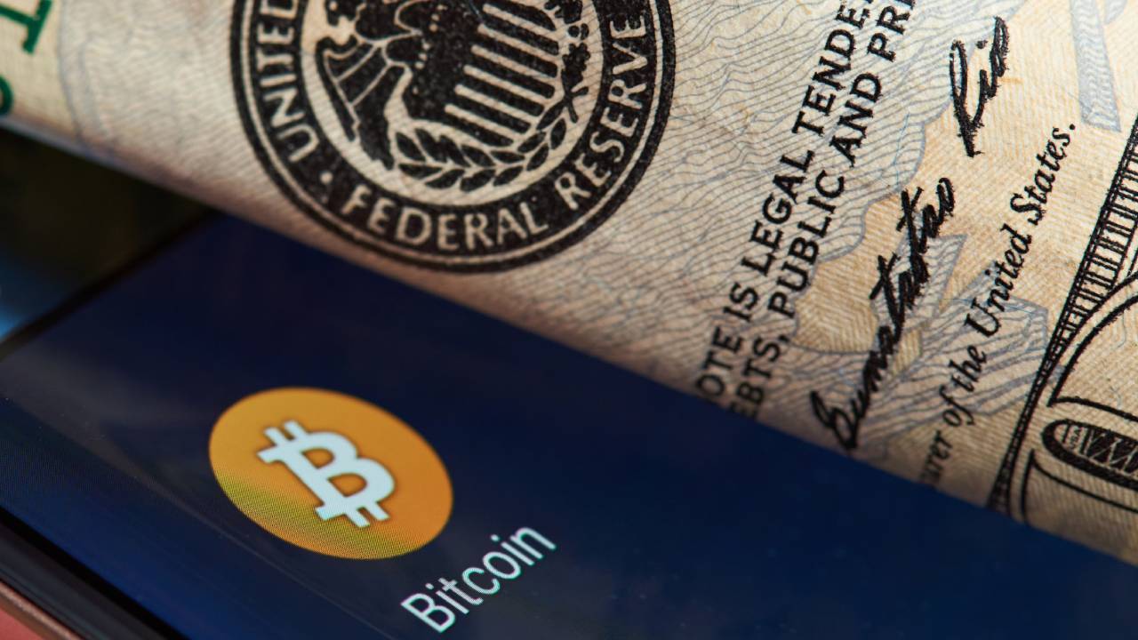 Bitcoin Price Is Again Dictated By Fed Policy: Analyst