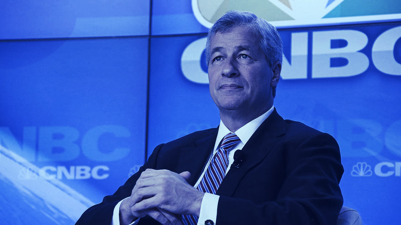 Mike Novogratz, Brian Armstrong Take Aim at Jamie Dimon's Bitcoin Criticism