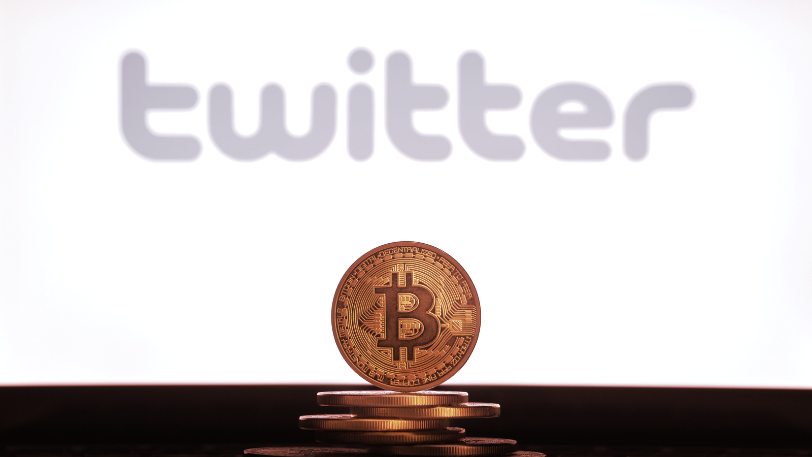 Twitter CFO Says Firm May Add Bitcoin to its Balance Sheet