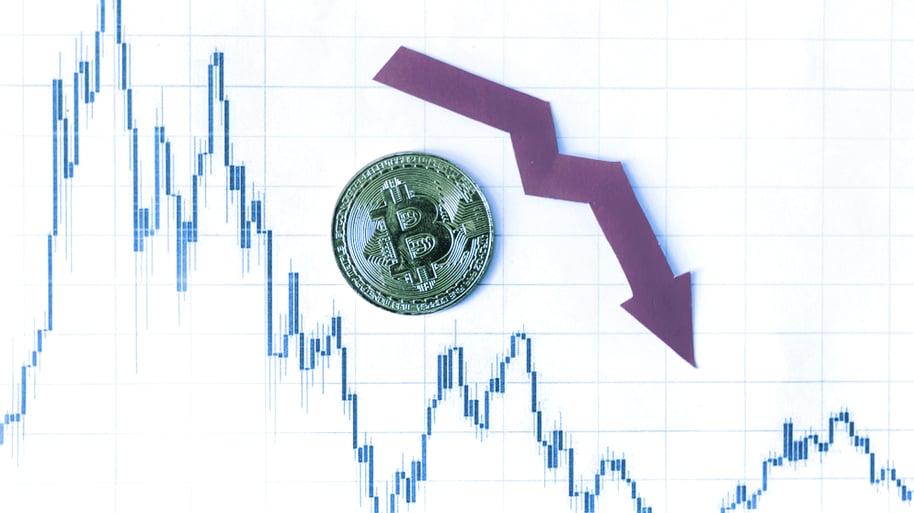 Bitcoin Falls 5% as Cryptocurrency Selloff Continues