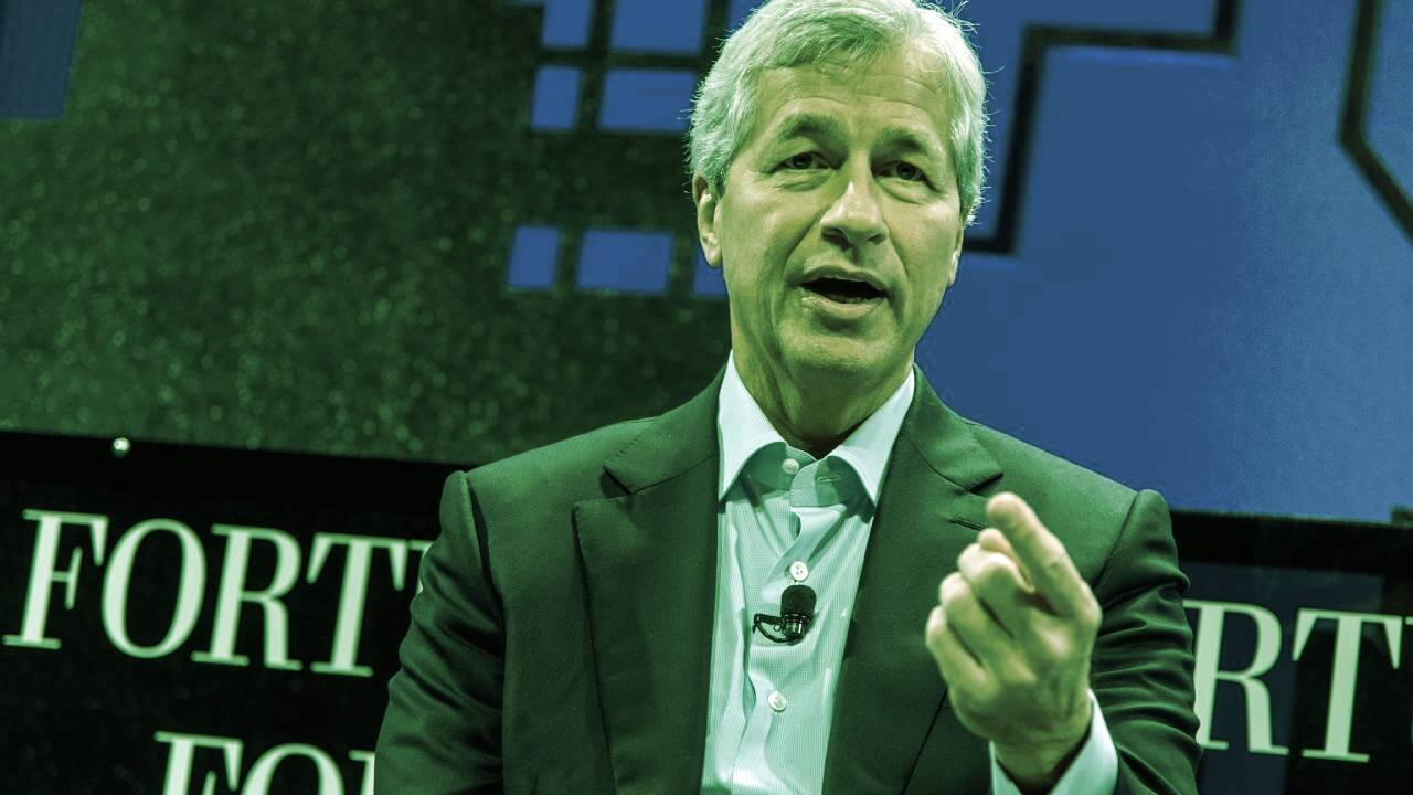 'Bitcoin Is Worthless, Our Clients Disagree': JP Morgan CEO Jamie Dimon