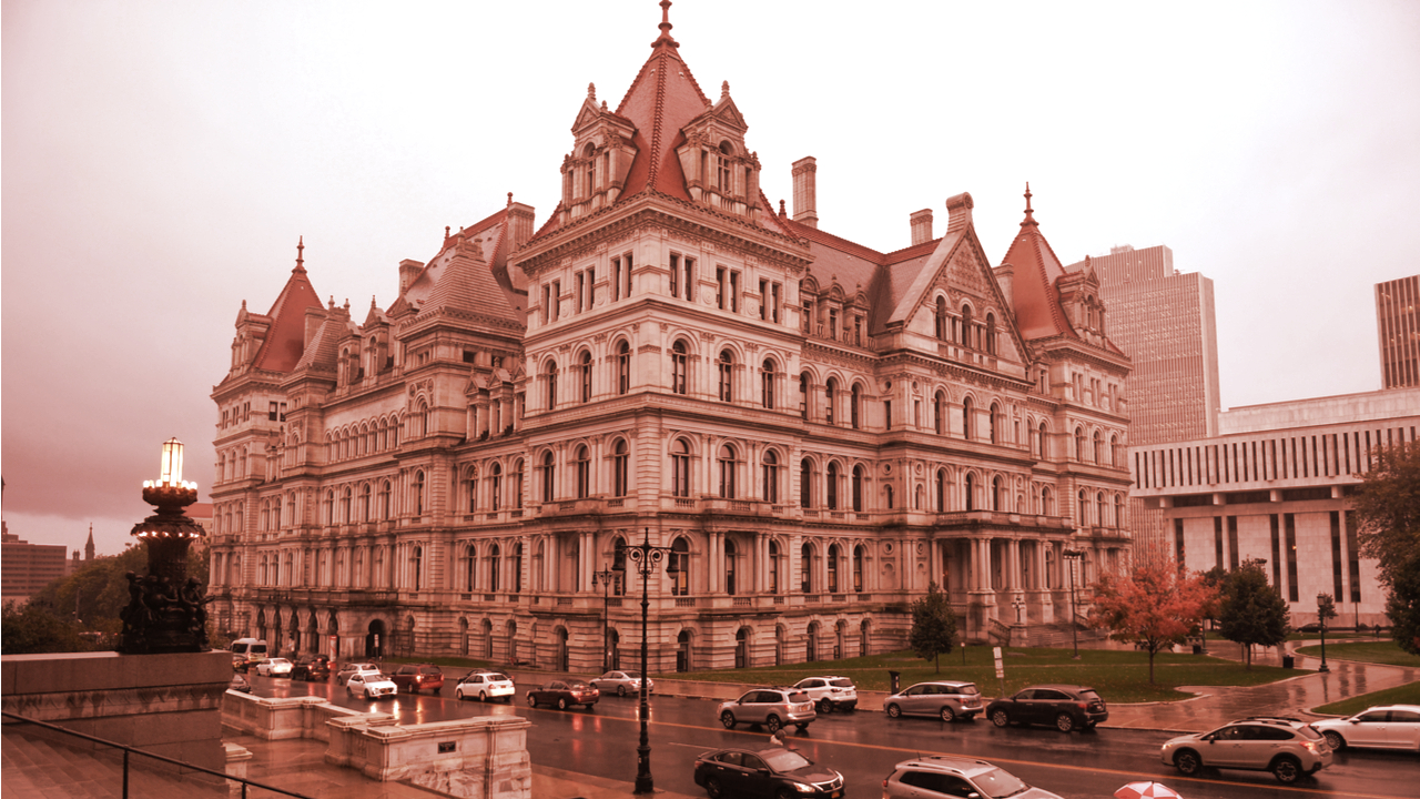 Bitcoin Miners Win Reprieve as New York Lets Anti-Mining Bill Die