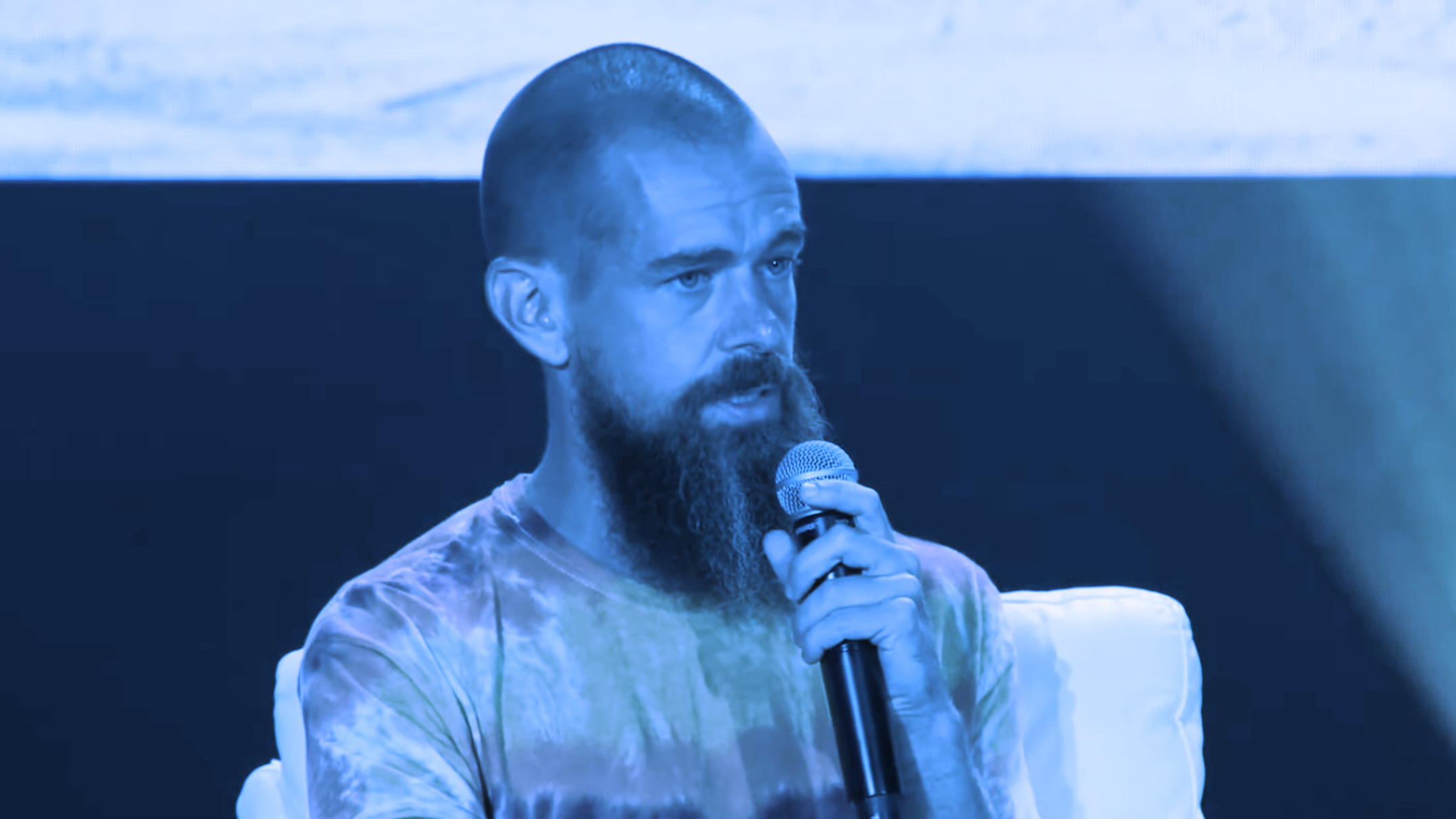 Bitcoin Advocate Jack Dorsey Steps Down as Twitter CEO