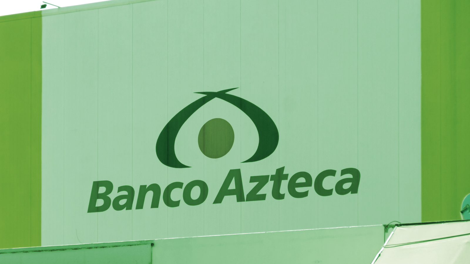 Billionaire Salinas Wants to Make Mexico’s First Bitcoin-Accepting Bank
