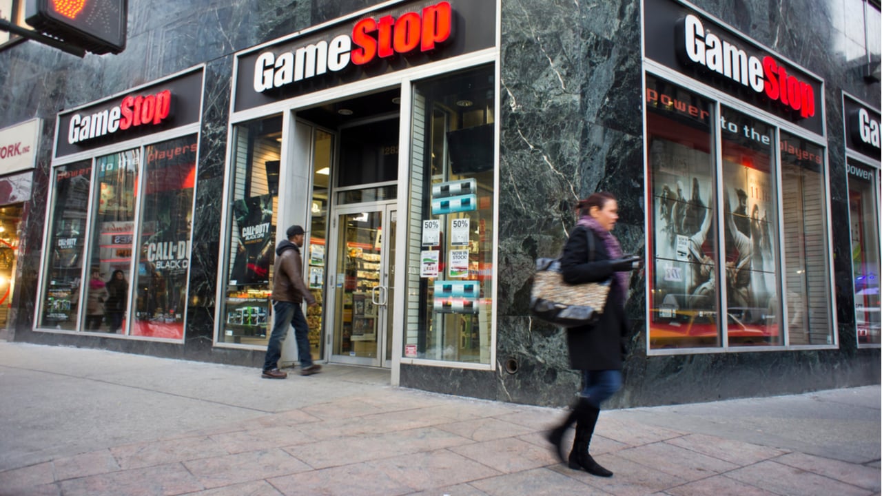 GameStop Stock Falls Ahead of Anticipated Shareholders Meeting