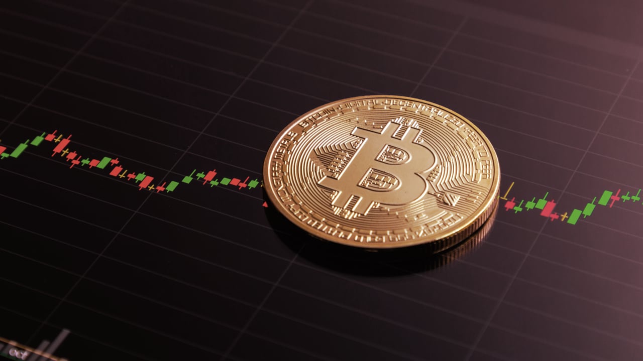 Bitcoin Shakes Off Regulatory Crackdown, Jumps Nearly 6% in 24 Hours