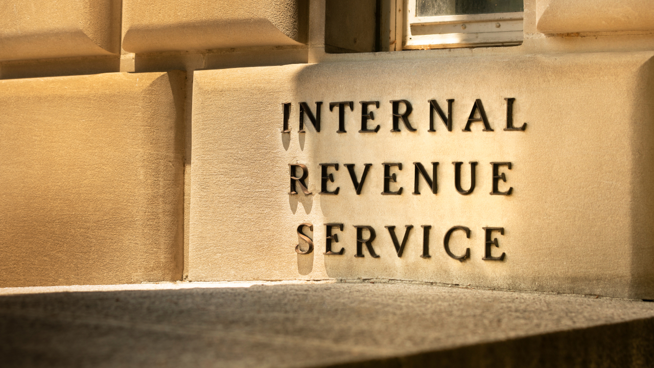 IRS Says Staking Rewards Are Taxable Income in Latest Revenue Ruling -  Decrypt