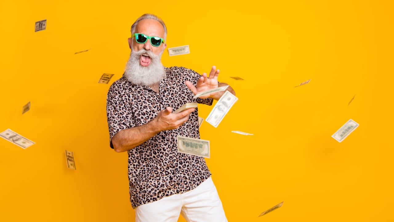 money-cash-make-it-rain-crypto-gID_7.jpeg